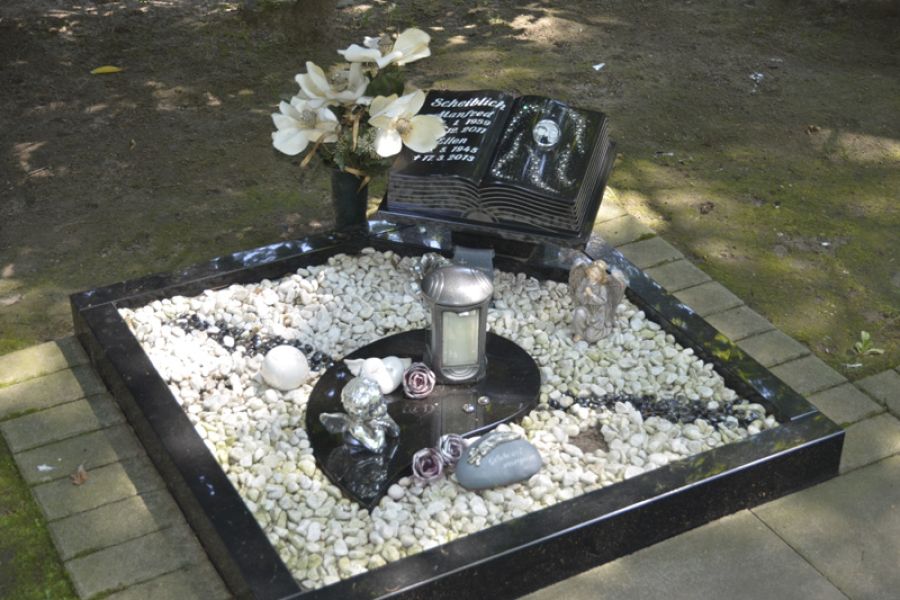 Urnenanlagen - Steinmetz Georges - Duisburg