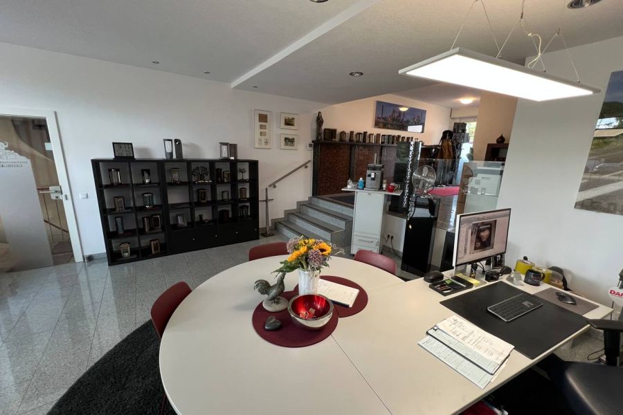 Unser Hauptgeschäft - Steinmetz Georges - Duisburg